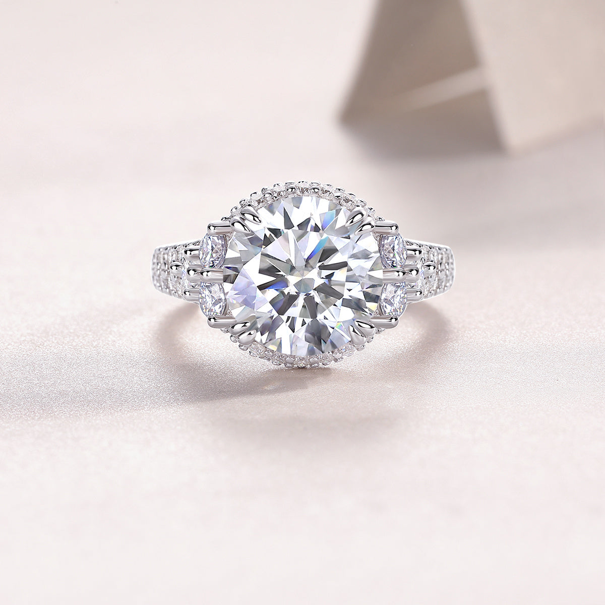 Dance With Youth - A Fashionable And Luxurious Jewelry Accessory Set With 5-carat Moissan Diamond S925 Sterling Silver And Platinum-plated Diamond