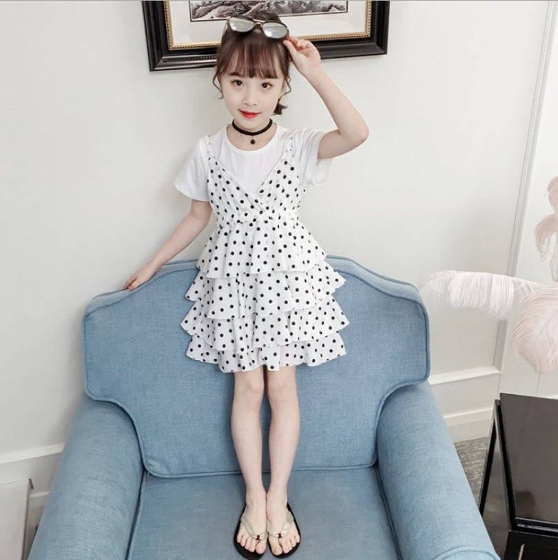 Children's clothing girls suit summer new big children Korean version of the short-sleeved fashion wave point suspender skirt two-piece
