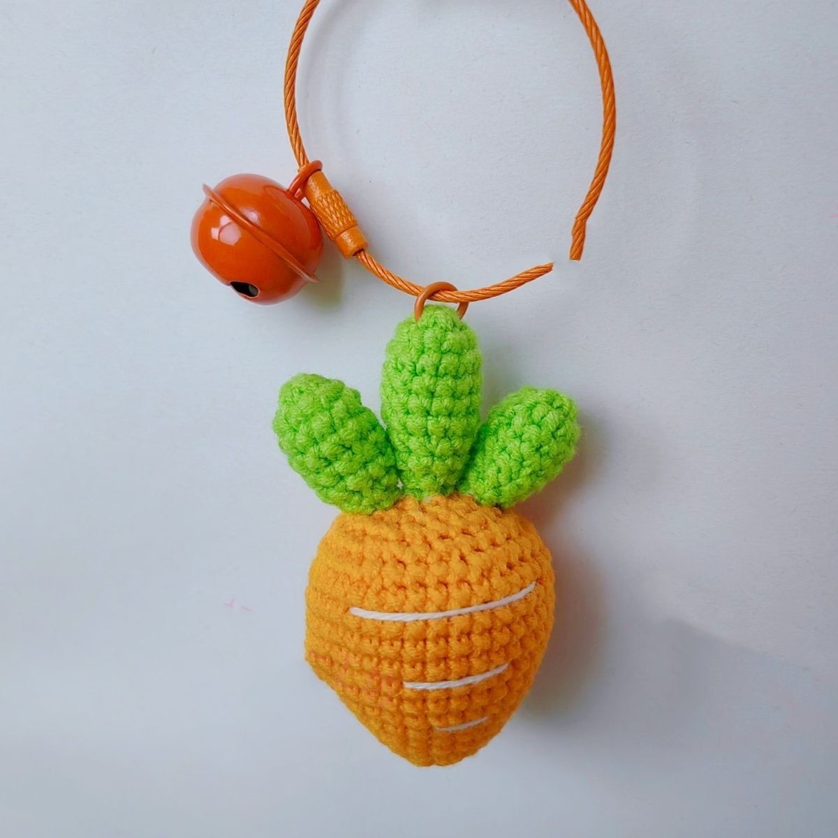 Cartoon Carrot Car Keychain Pendant
