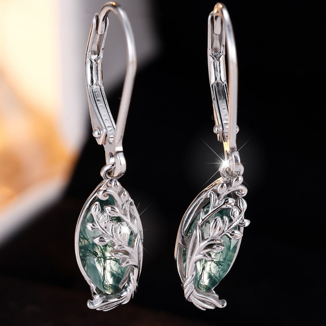 Women's Three-dimensional Hollow Pattern Earrings