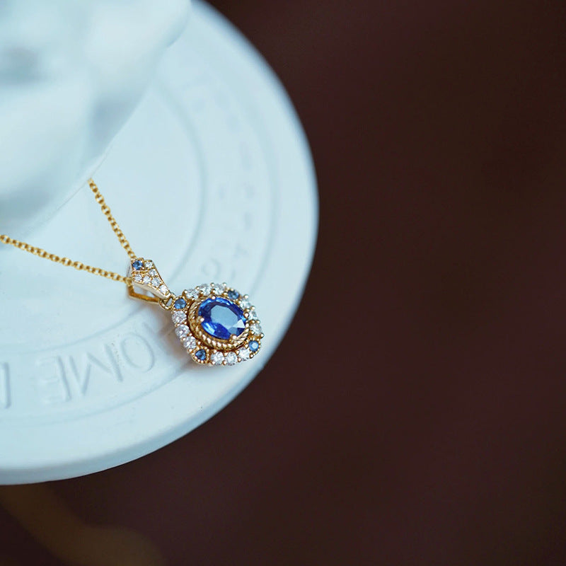 Huitan Luxury  Style Royal Necklace