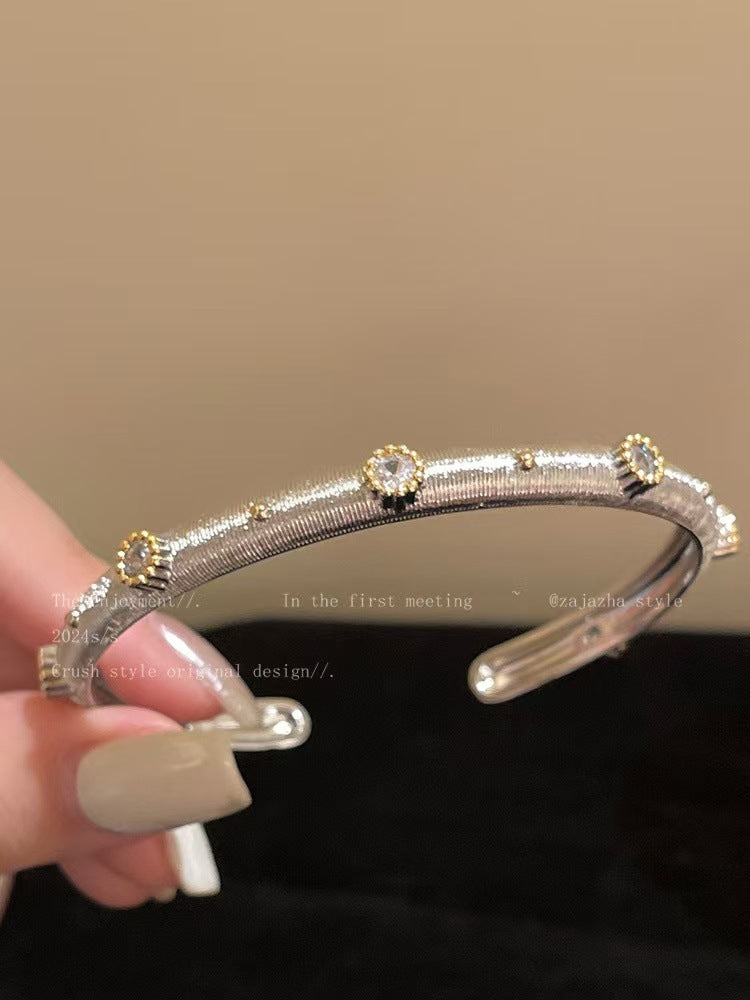 Rhinestone Bracelet Design Sense Simple Graceful White All-matching Vintage Bracelet