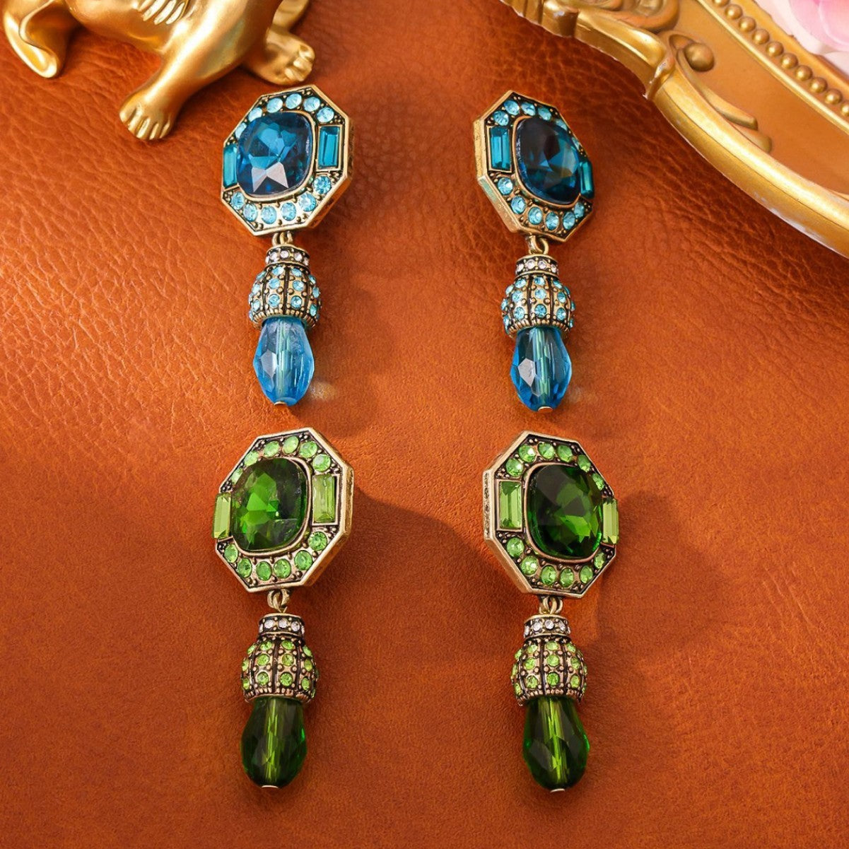 Full-jeweled Stud Earrings Niche Geometric Personalized Elegant Female Earrings