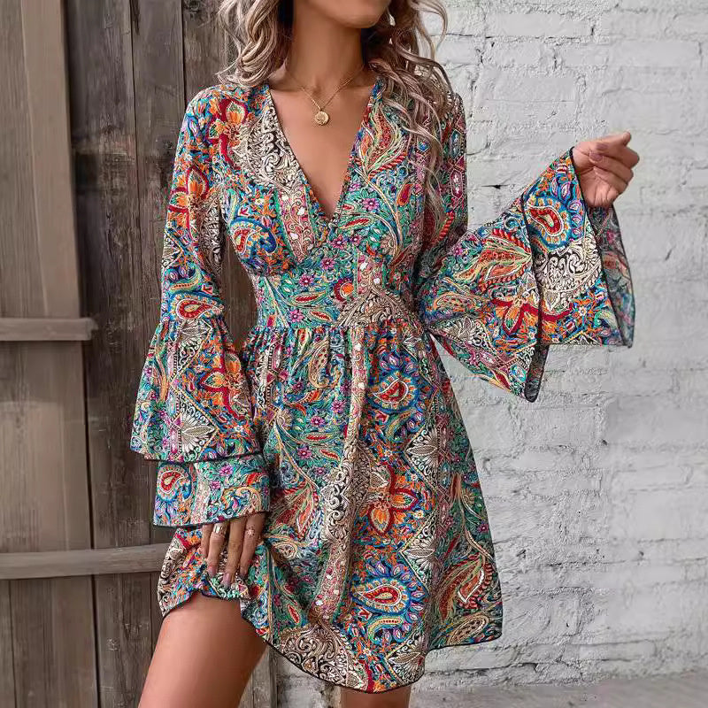 Fashionable And Elegant Women's Paisley Print V-neck Trumpet Sleeve Dress