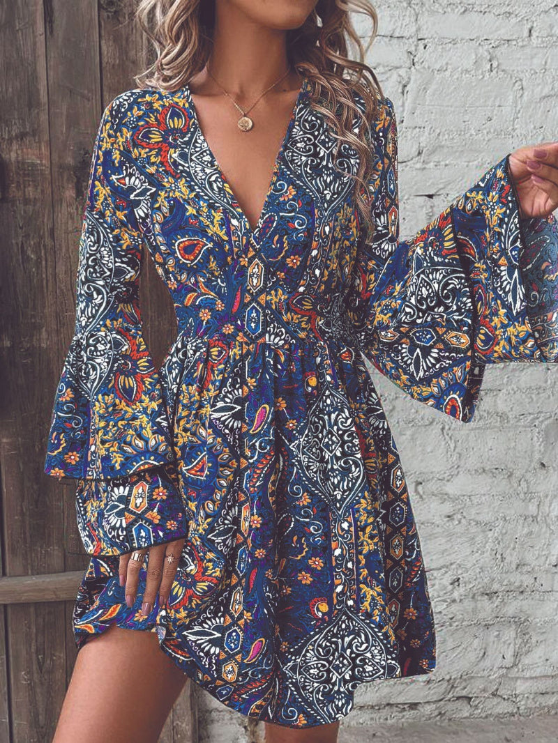 Fashionable And Elegant Women's Paisley Print V-neck Trumpet Sleeve Dress