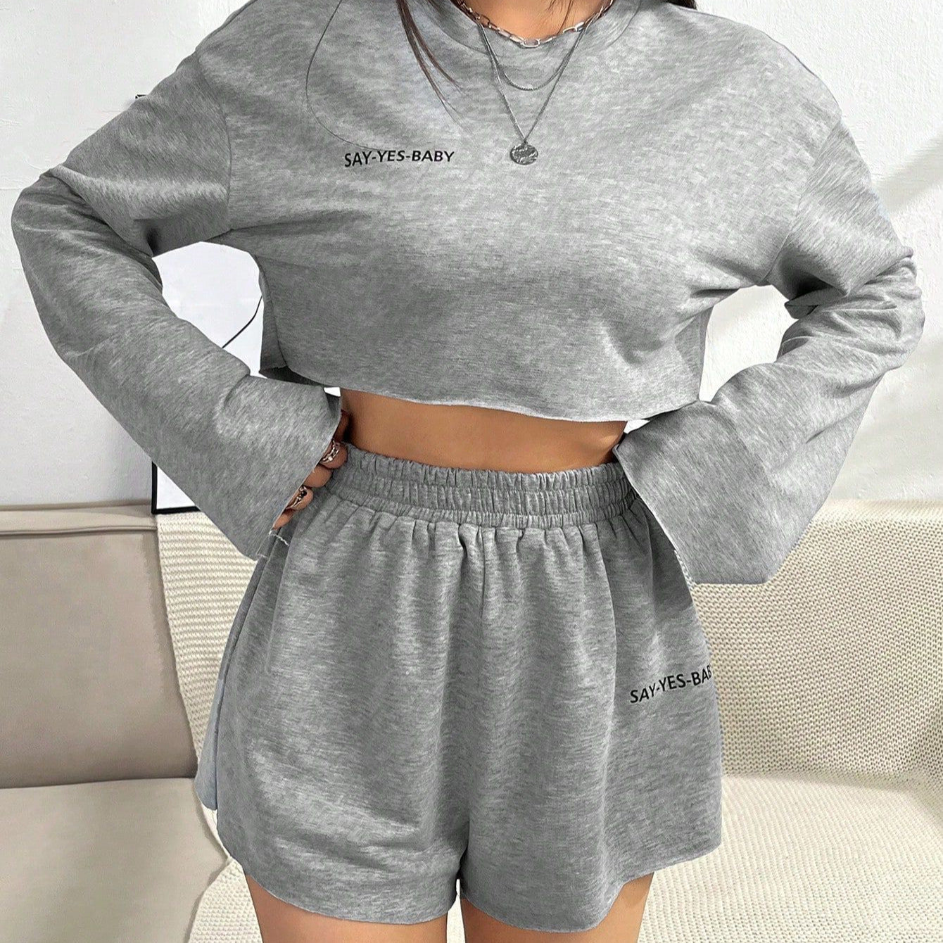 Women's Long-sleeved T-shirt Short Suit