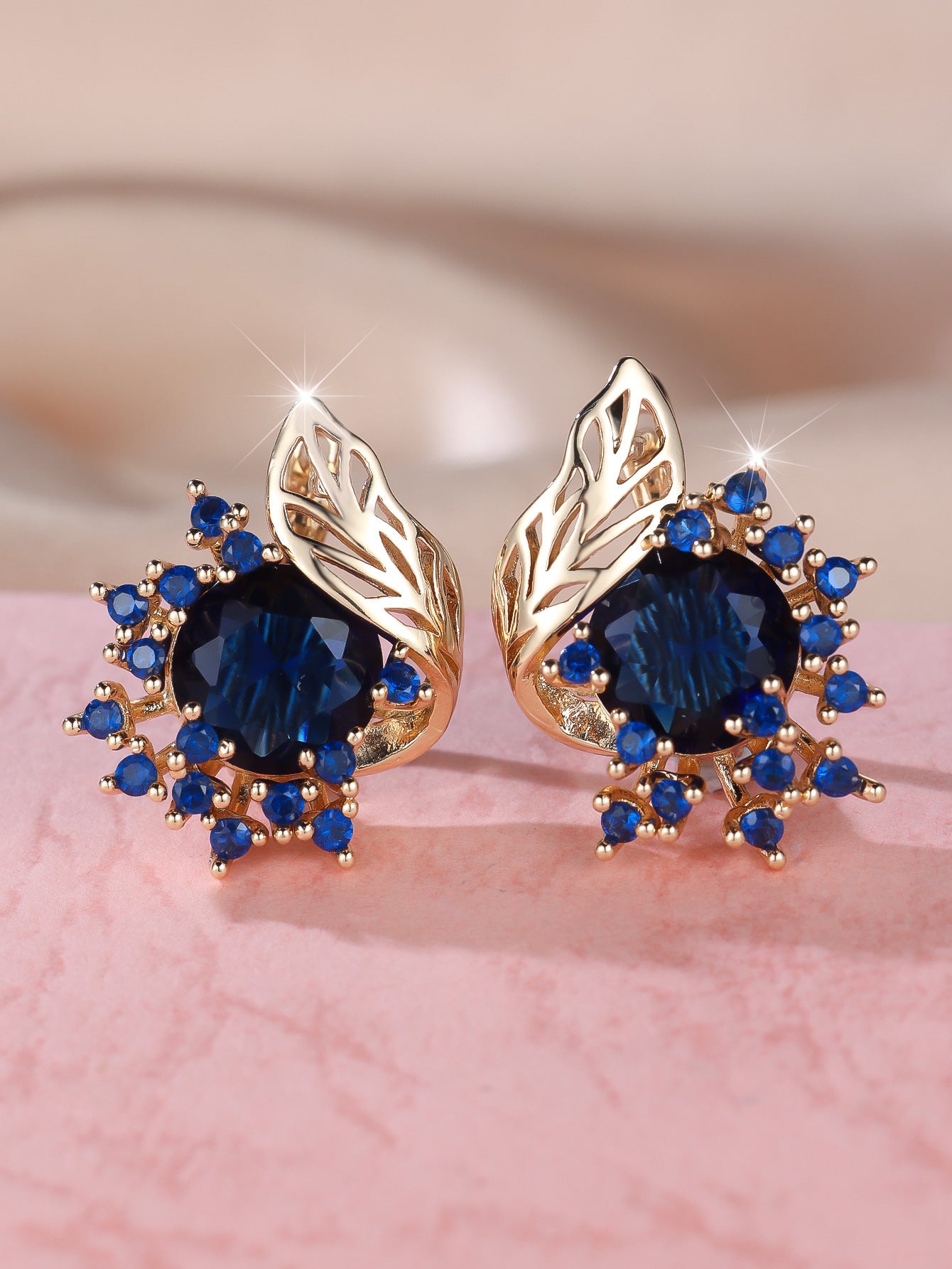 Round Flowers Feather Zircon Earrings Female Personality Fashion High Sense