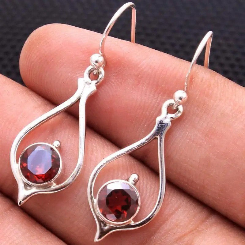 Retro Creative Drop-shaped Ruby Female Fashion Grandeur Personality Alloy Earring