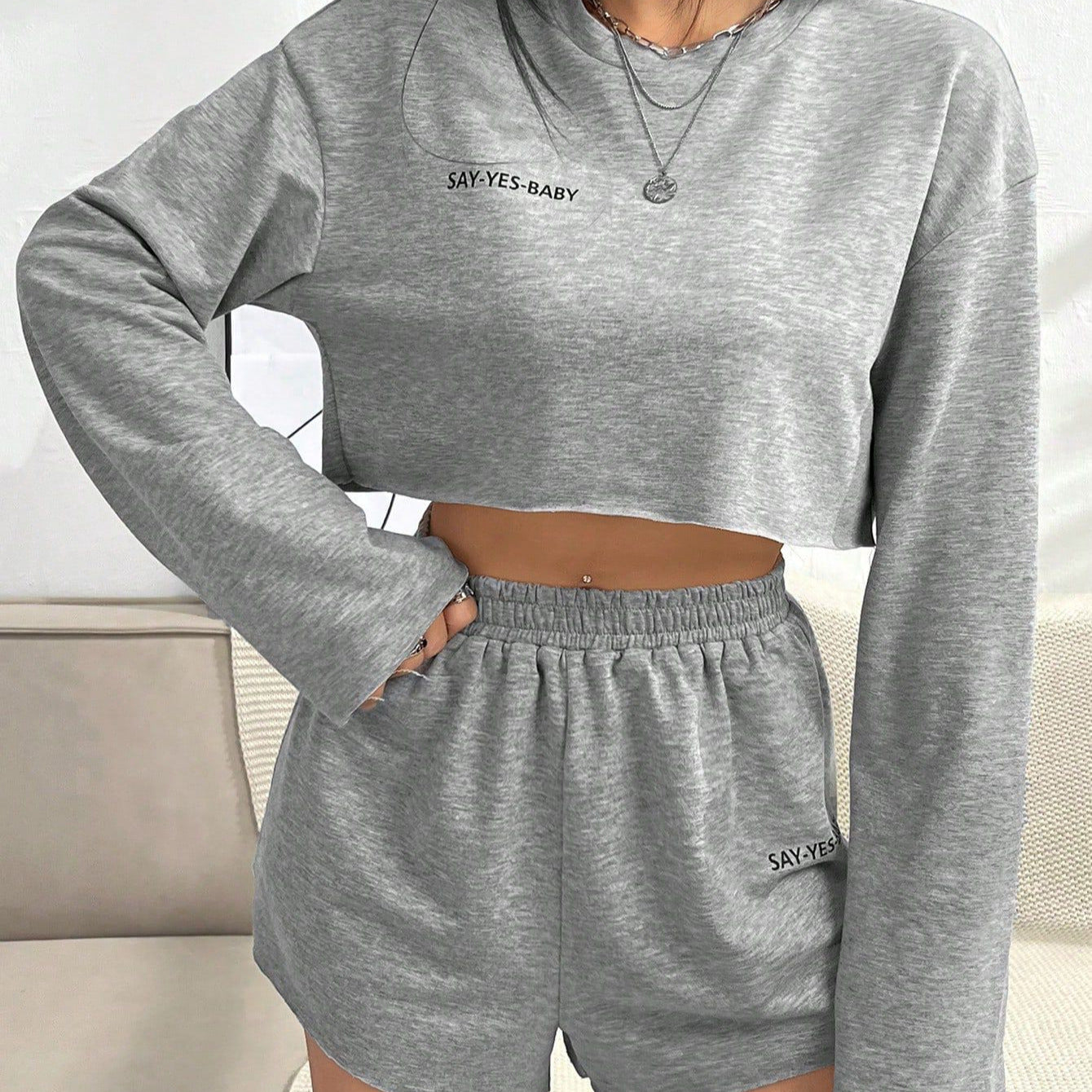 Women's Long-sleeved T-shirt Short Suit