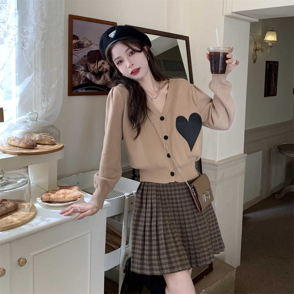 New Love Long Sleeve Slim Women Sweater Cardigan