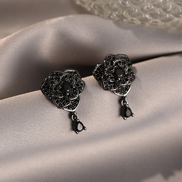 Fashionable Elegant Black Rose Stud Earrings For Women