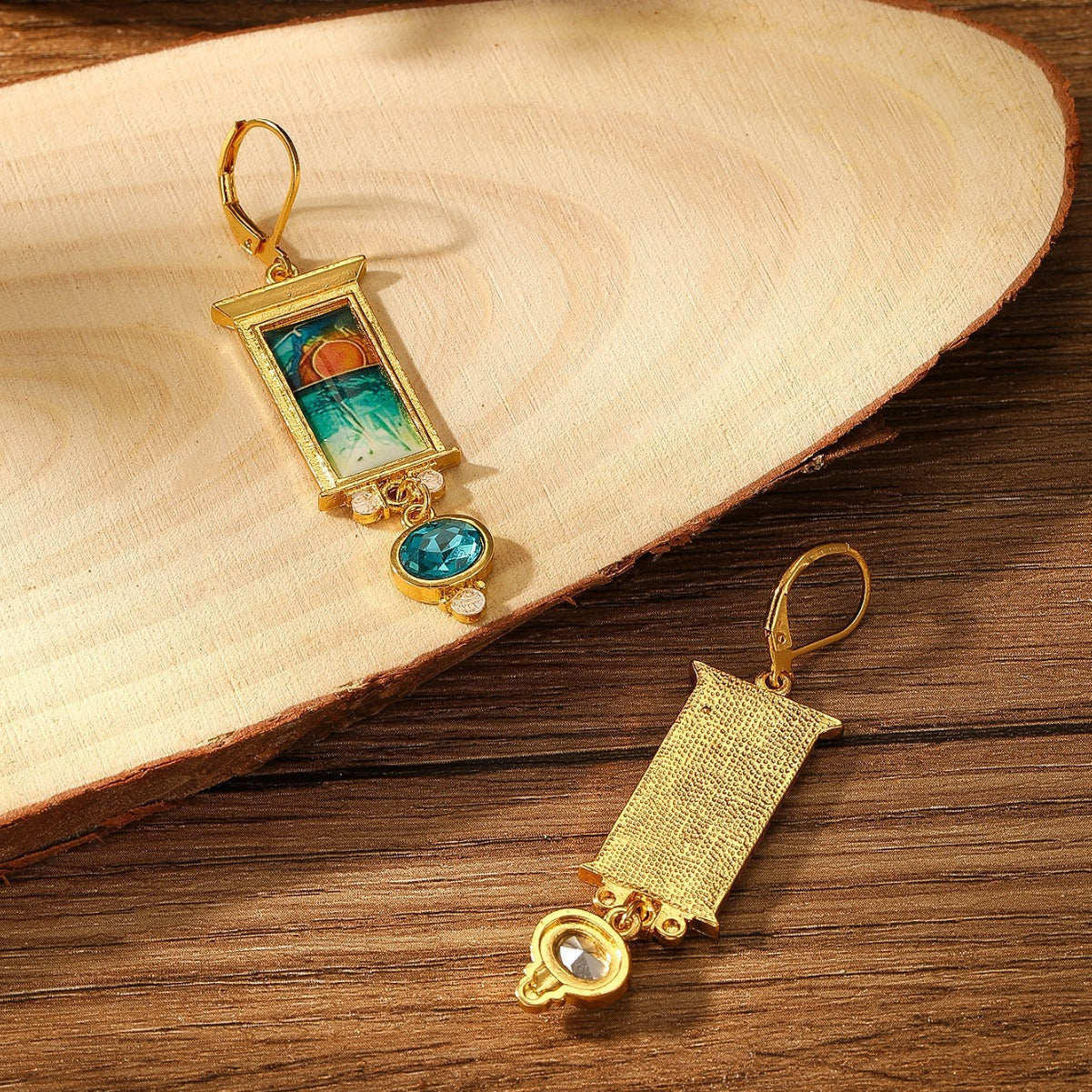 Retro Simple And Exaggerated Earrings