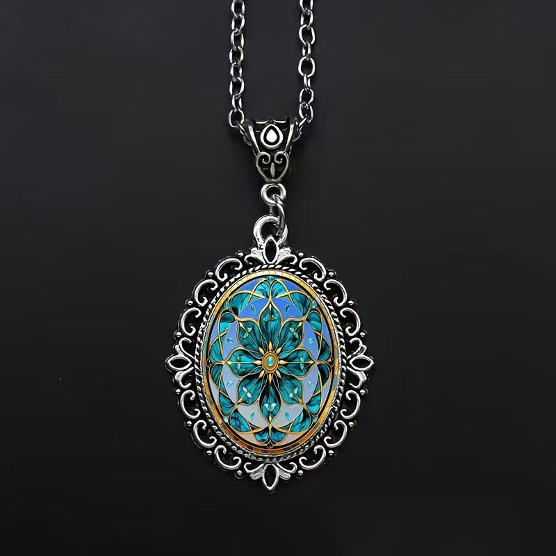 Vintage Fashion Floral Pattern Oval Pendant Necklace