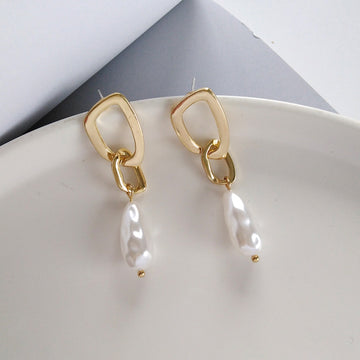 Simple Elegant Luxury Irregular French Pearl Pendant Earrings