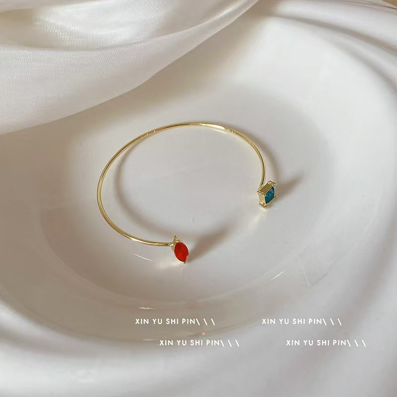 Rhinestone Bracelet Design Sense Simple Graceful White All-matching Vintage Bracelet