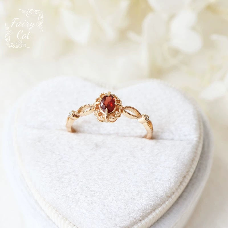 Natural Garnet Picture Frame Hollow Lace Flower Ring