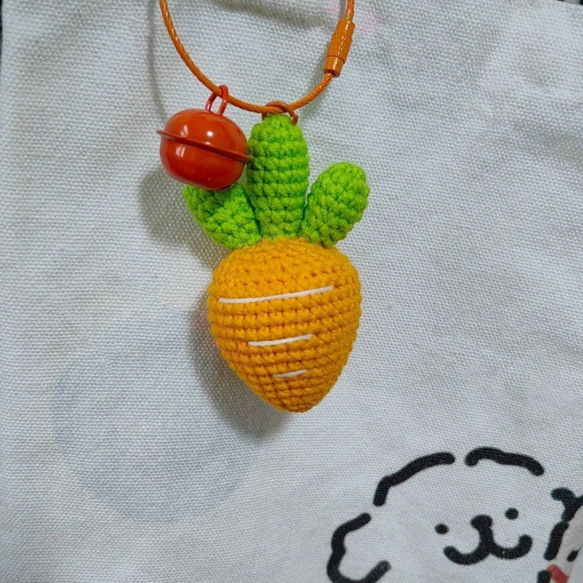 Cartoon Carrot Car Keychain Pendant