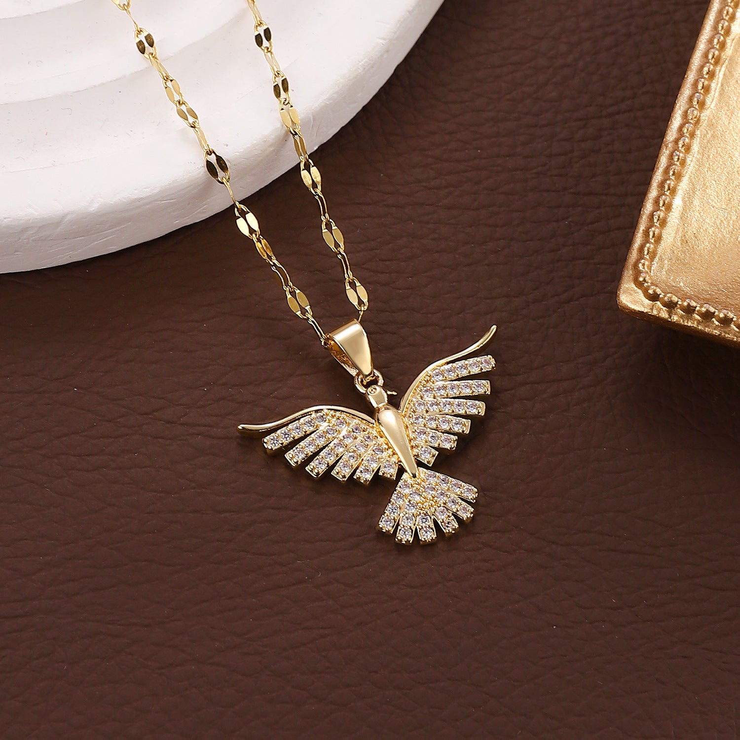 Necklace Women's Gold Inlaid Diamond Mesh Red