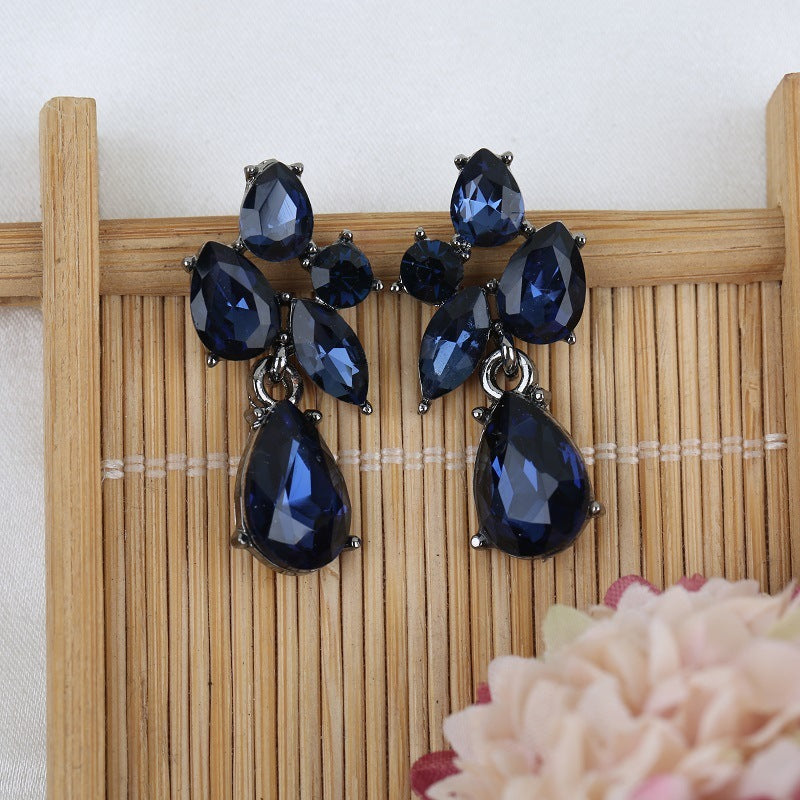Cute Girl Simple Style Crystal Steel Needle Earrings