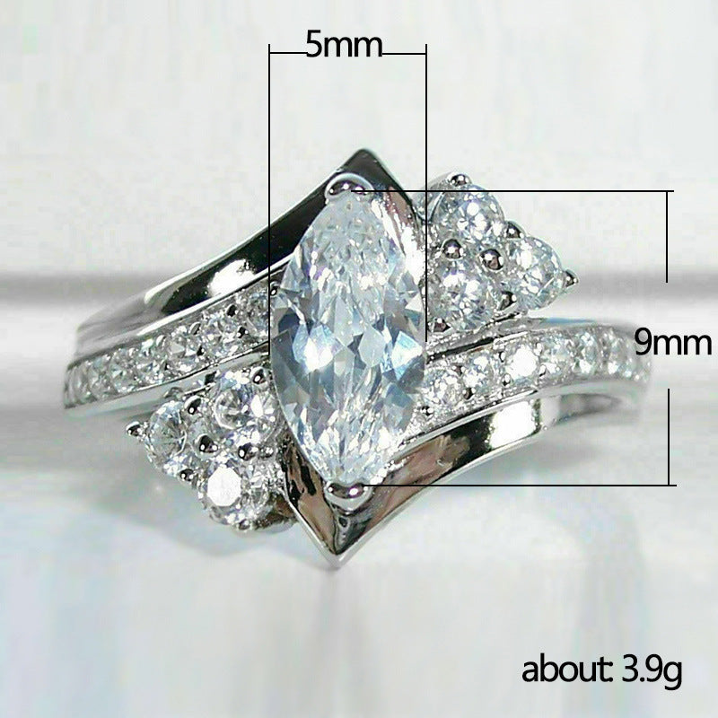 Creative Horse Eye Shaped Zircon Ring