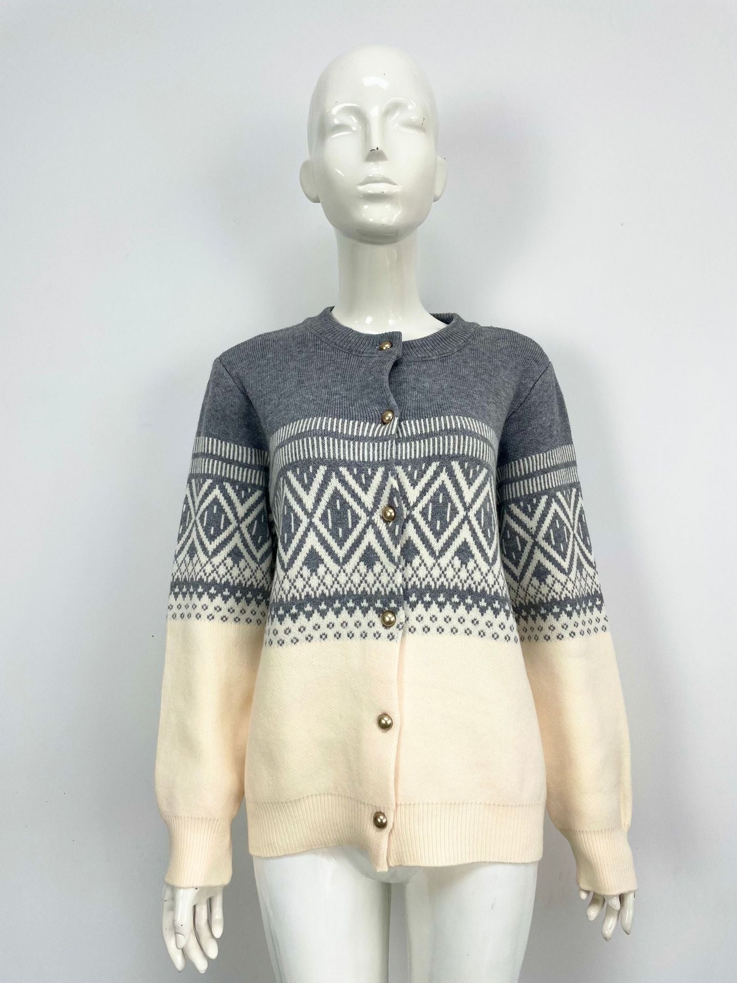 Women's Long-sleeved Contrast Color Diamond Knitted Sweater
