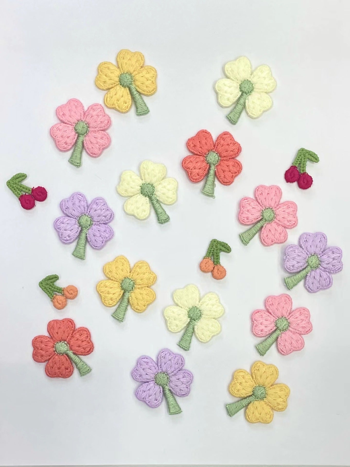 Four-Leaf Clover Embroidery Woven Small Flower Patch Cloth Sticker Accessories