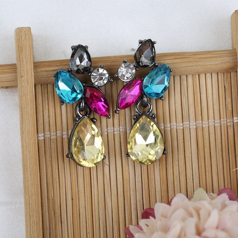 Cute Girl Simple Style Crystal Steel Needle Earrings