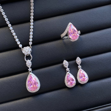 Female Luxurious Style Eardrop Pendant Suit
