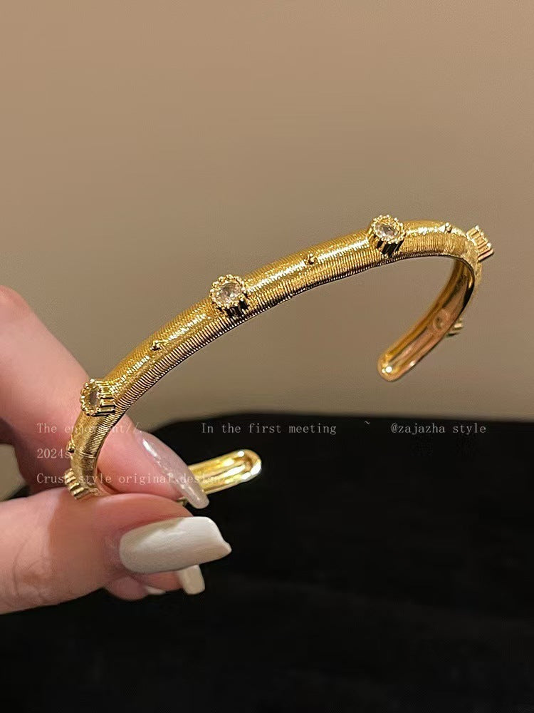 Rhinestone Bracelet Design Sense Simple Graceful White All-matching Vintage Bracelet