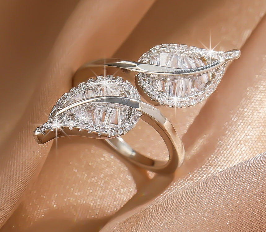 Fashion Personality Leaves Open Ring For Women