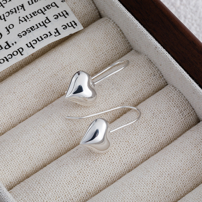 Three-dimensional Glossy Love Cute Sister Earrings