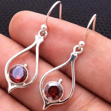 Retro Creative Drop-shaped Ruby Female Fashion Grandeur Personality Alloy Earring